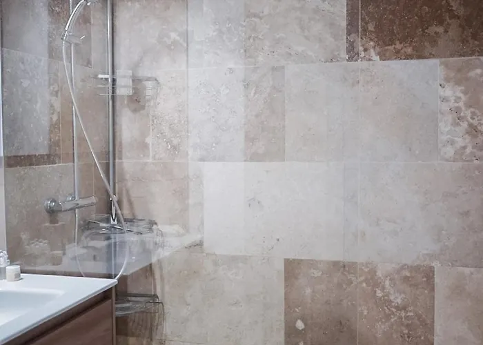 Apartment Carc'appart A *